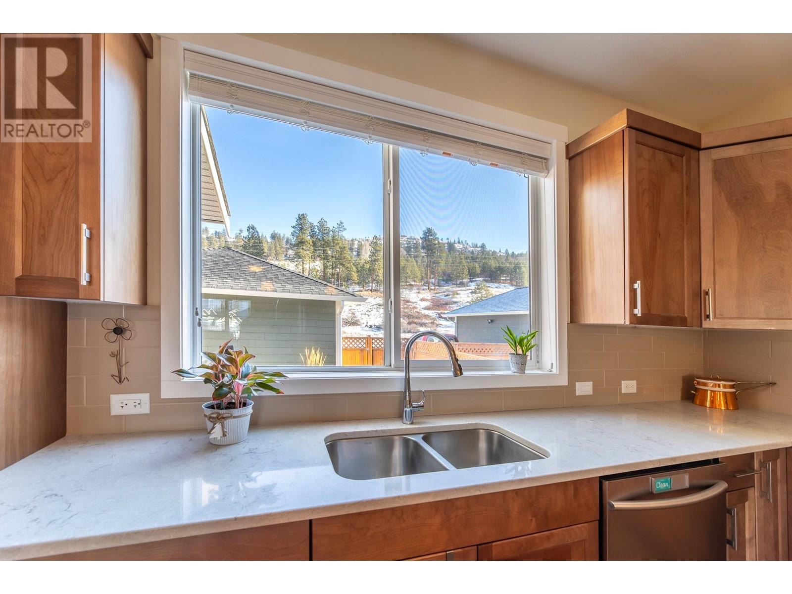 926 Holden Road, Penticton, British Columbia  V2A 9G6 - Photo 8 - 10351970