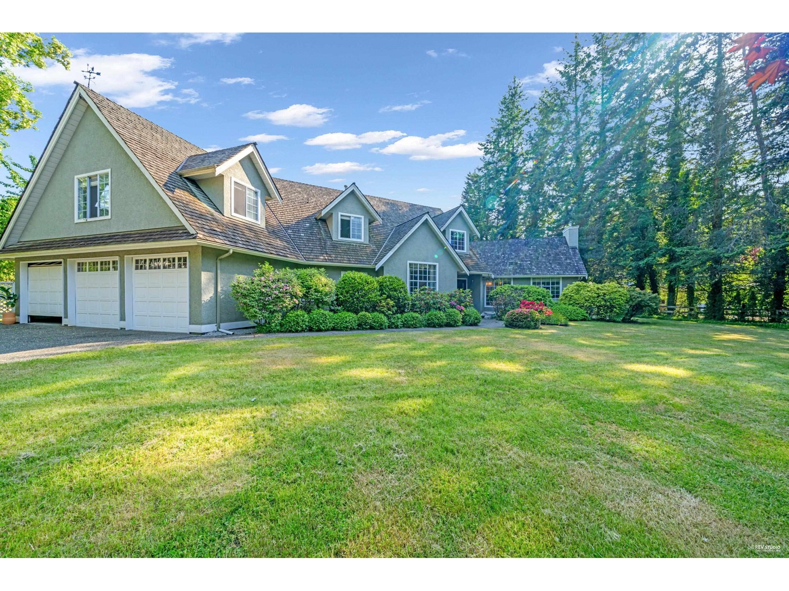 14360 32 AVENUE, Surrey, British Columbia