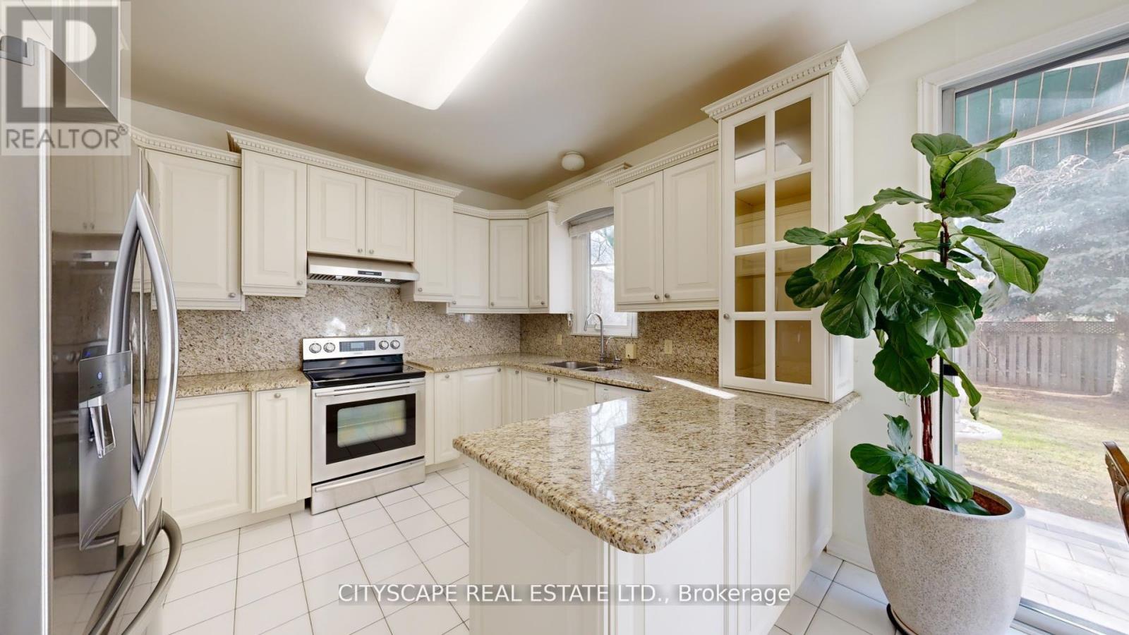 50 Oakhurst Drive, Vaughan, Ontario  L4J 7V3 - Photo 8 - N12168333