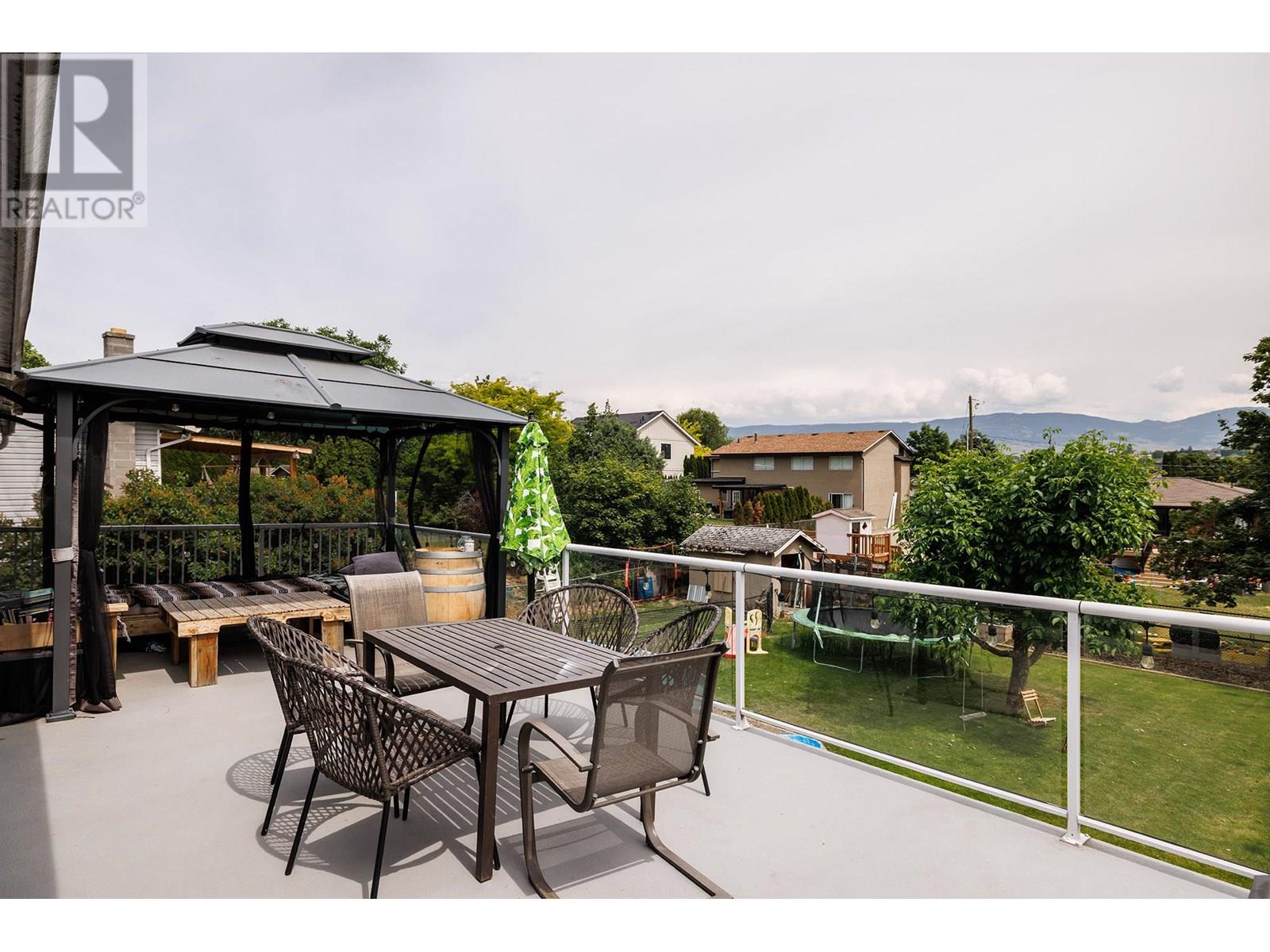 333 Moubray Road, Kelowna, British Columbia  V1V 1R5 - Photo 23 - 10351165