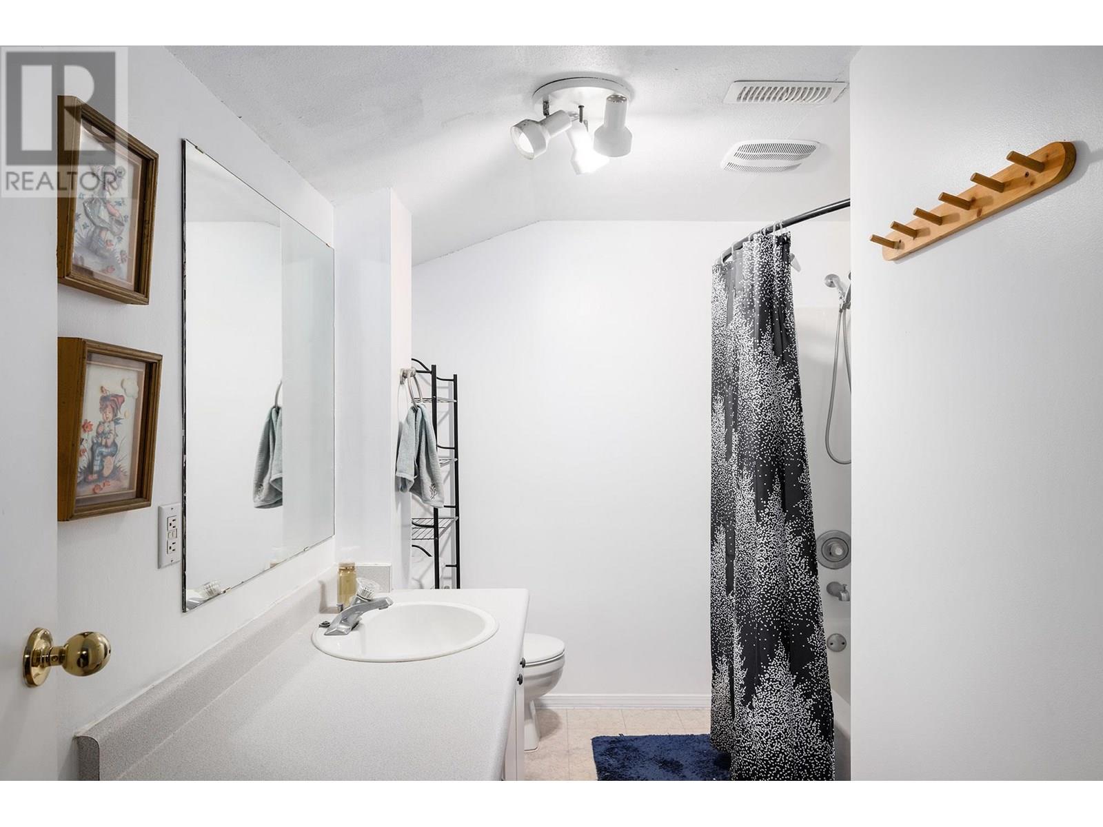 333 Moubray Road, Kelowna, British Columbia  V1V 1R5 - Photo 19 - 10351165
