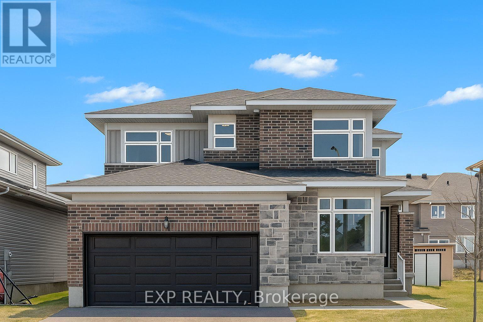 76 Robertson Lane, Carleton Place, Ontario  K7C 0R5 - Photo 1 - X12216808