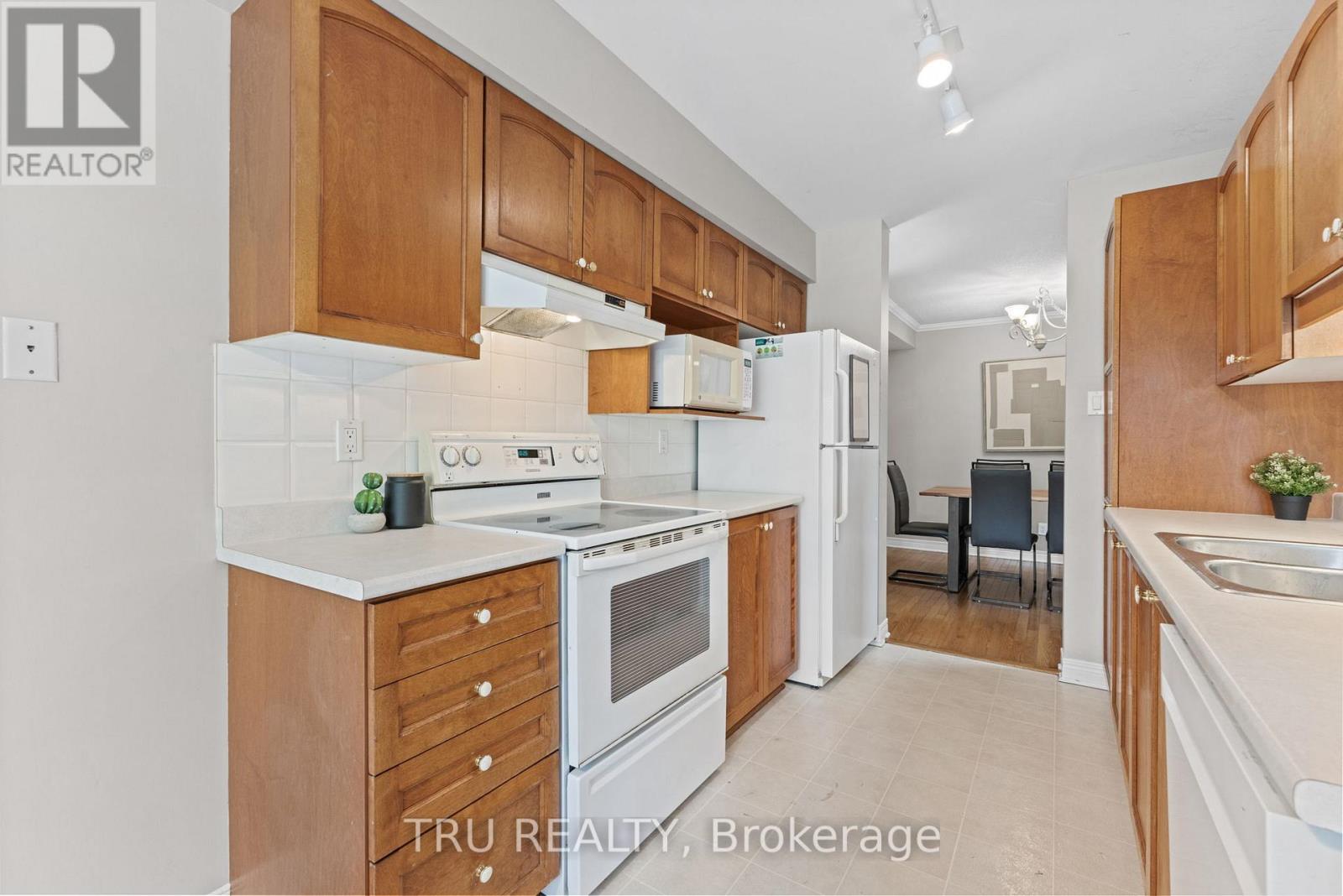 116 Redpath Drive, Ottawa, Ontario  K2G 6K4 - Photo 13 - X12216836