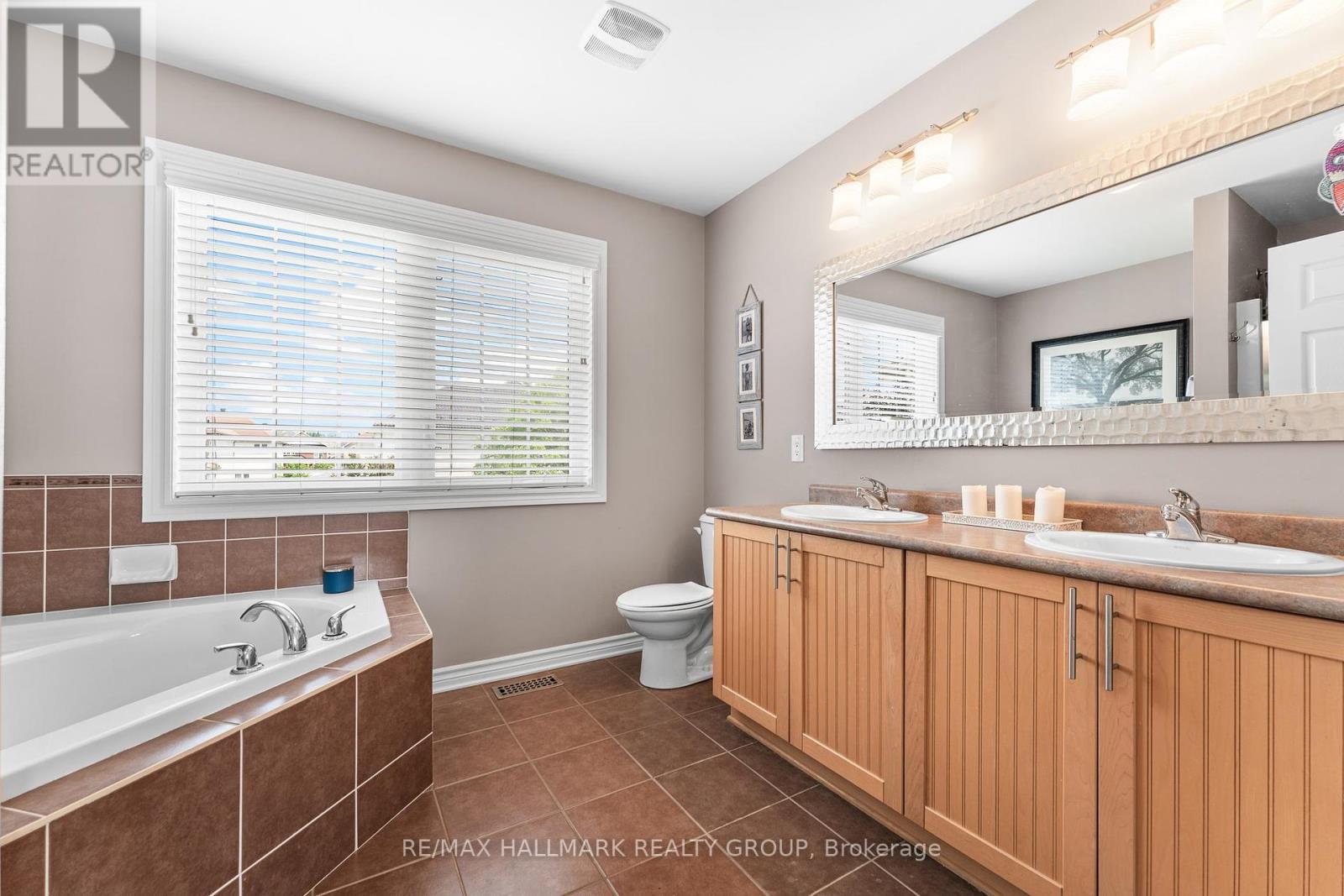 182 Felicity Crescent, Ottawa, Ontario  K1W 0C2 - Photo 25 - X12216844