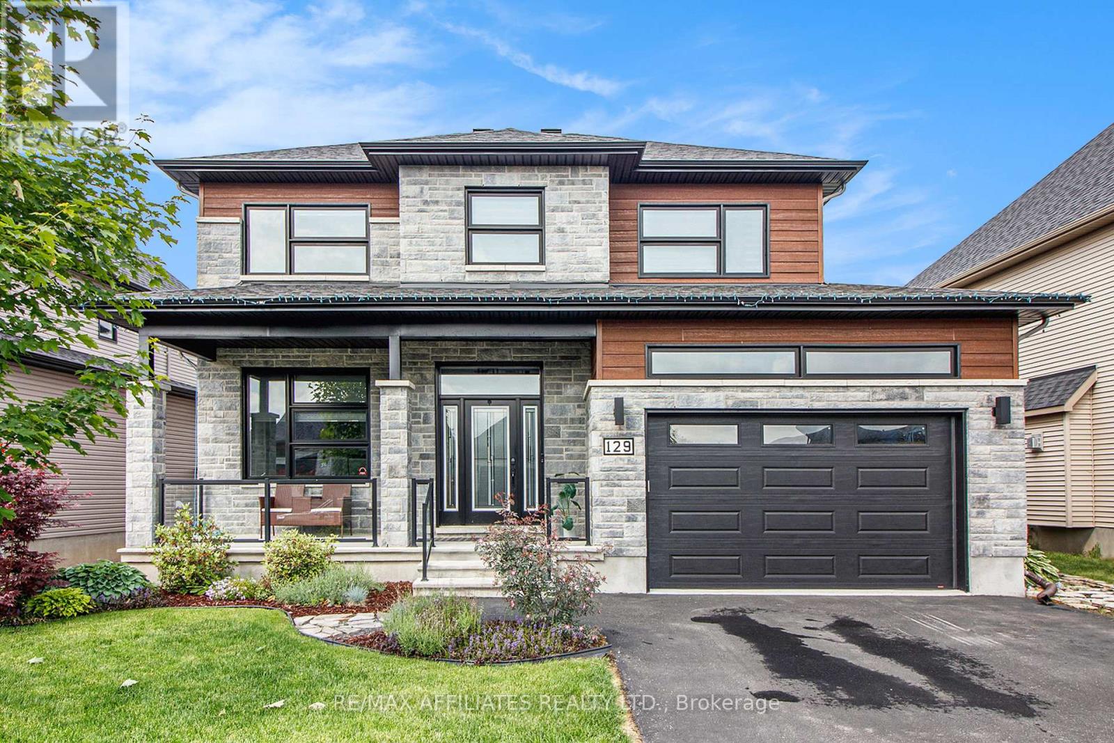 Property at 129 LYON STREET image 2