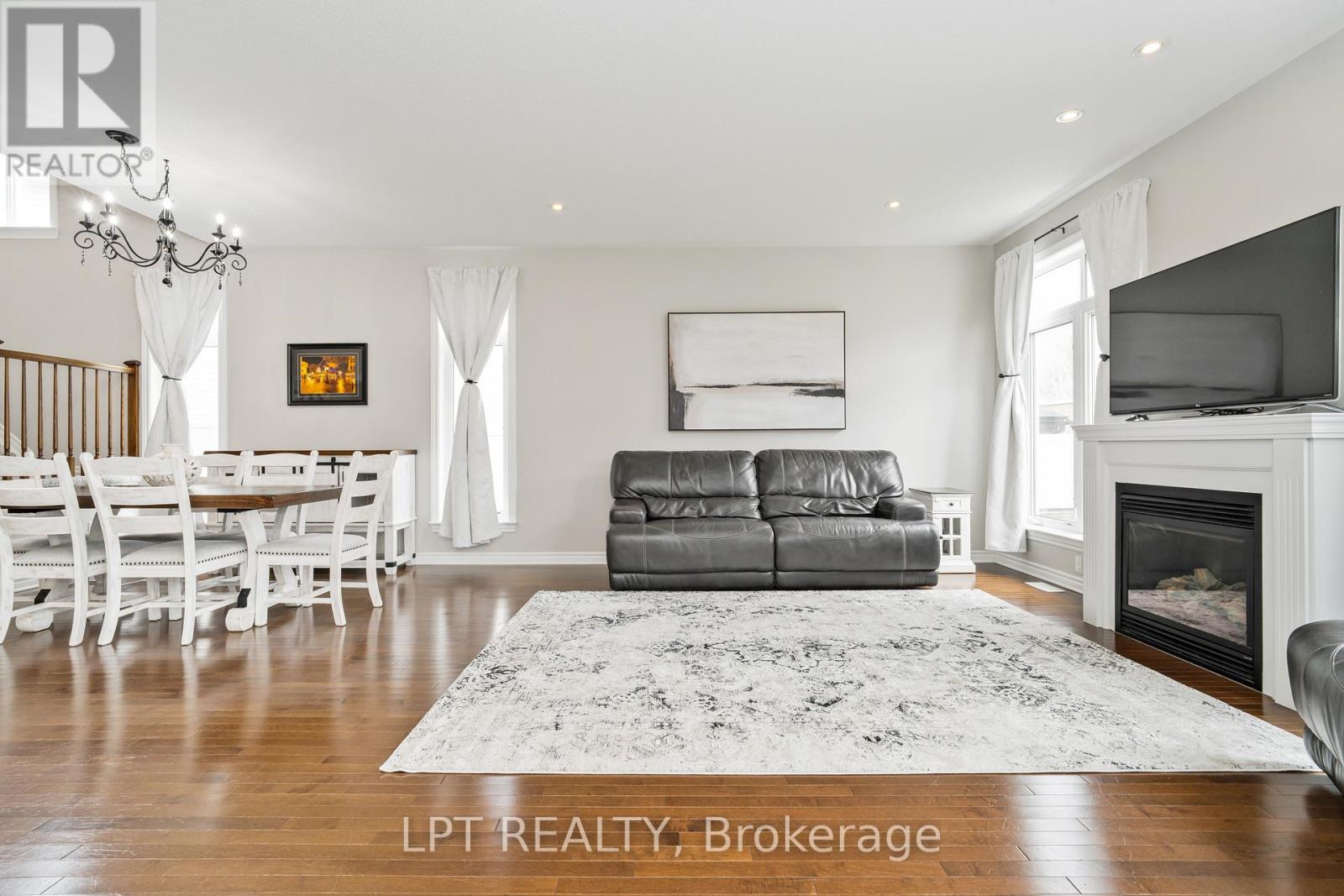 140 Montargis Circle, Ottawa, Ontario  K4A 0M5 - Photo 32 - X12216860