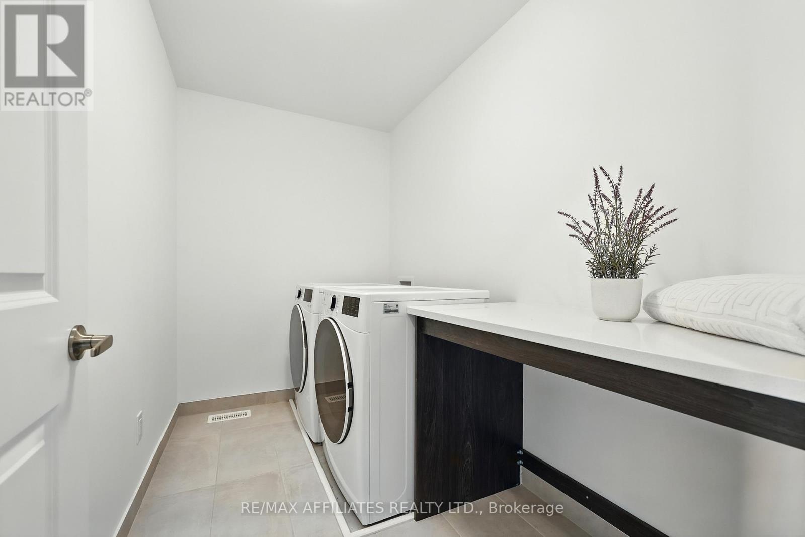 966 Acoustic Way, Ottawa, Ontario  K4M 0R1 - Photo 17 - X12216883