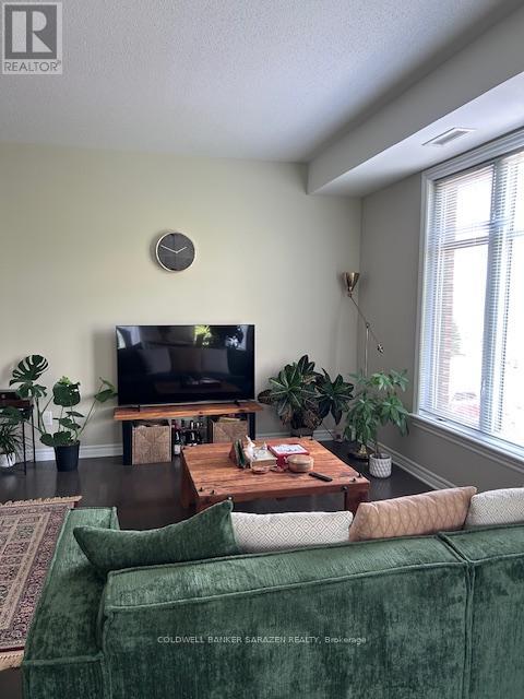 202 - 160 Guelph Private, Ottawa, Ontario  K2T 0J4 - Photo 11 - X12216888