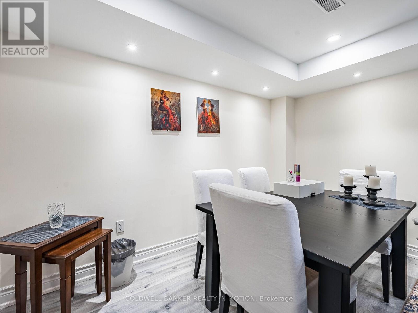353 Provident Way, Hamilton, Ontario  L0R 1W0 - Photo 32 - X12216266