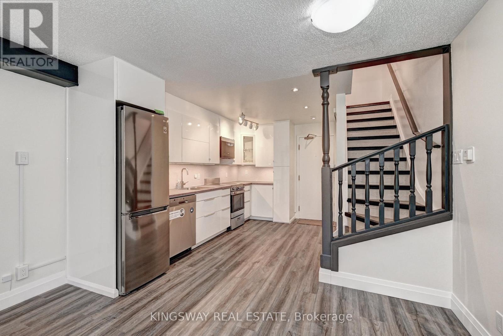 37 - 67 Valley View Road, Kitchener, Ontario  N2E 3J1 - Photo 19 - X12216532
