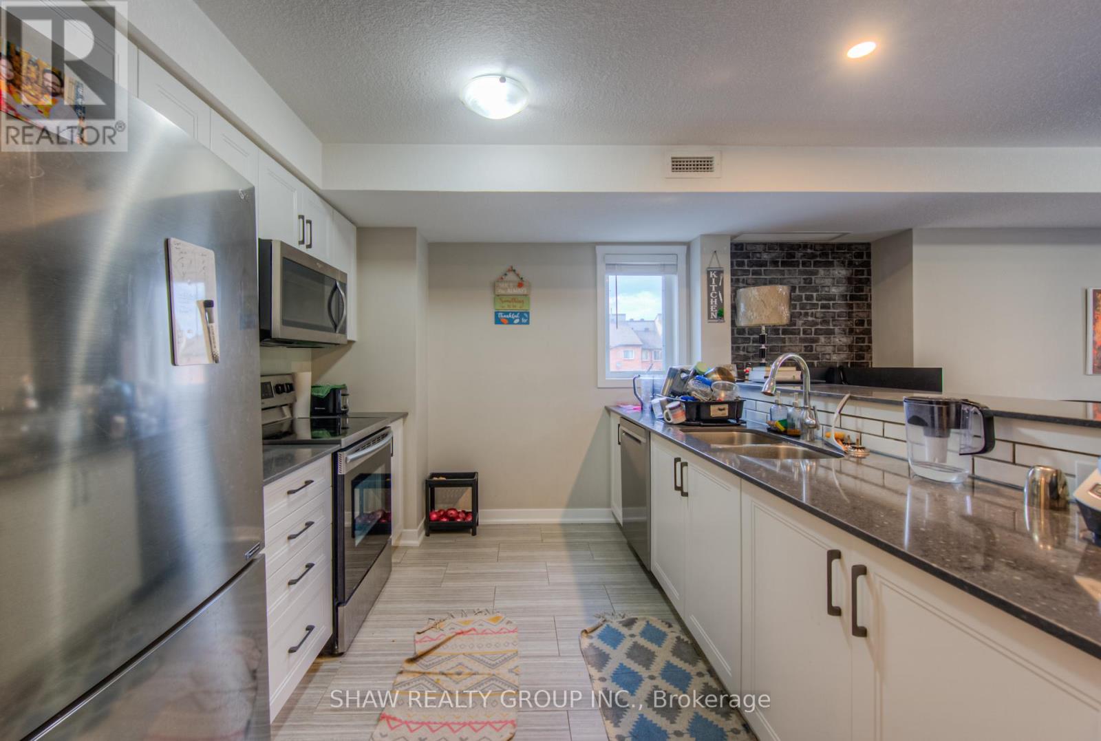 C14 - 190 Century Hill Drive, Kitchener, Ontario  N2E 0G9 - Photo 12 - X12216610
