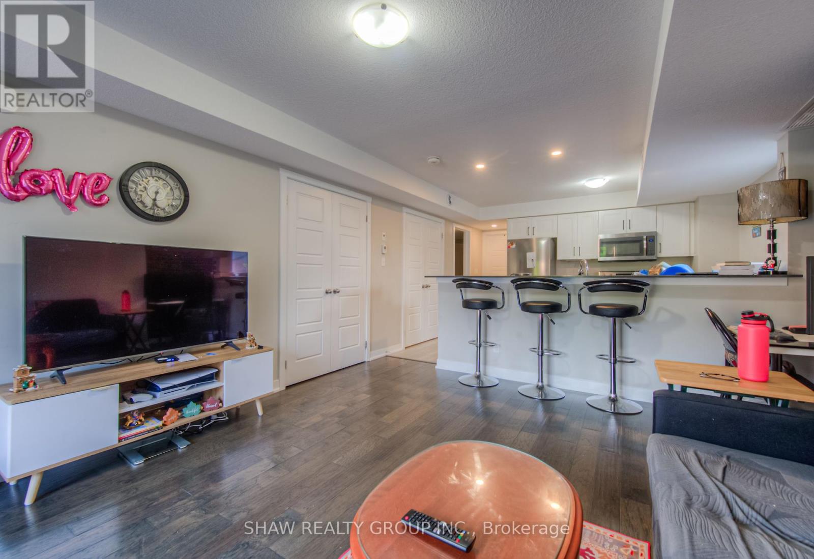C14 - 190 Century Hill Drive, Kitchener, Ontario  N2E 0G9 - Photo 8 - X12216610