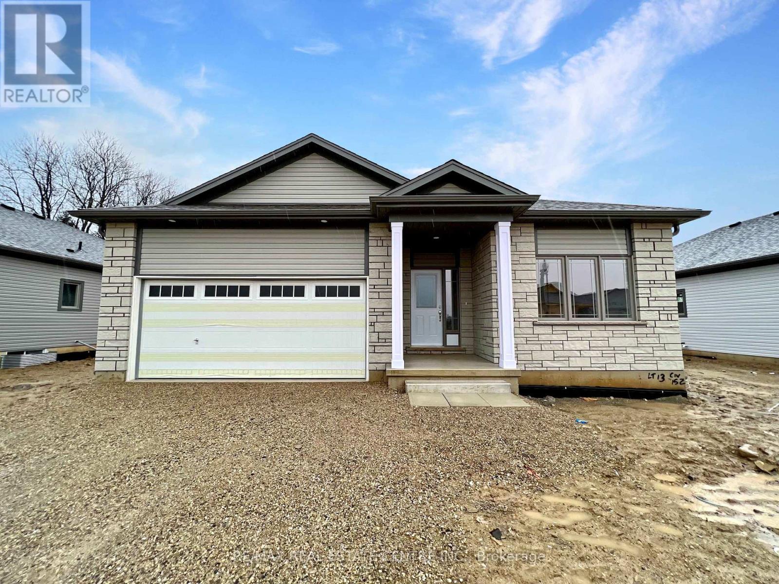 152 ELLEN STREET, North Perth, Ontario
