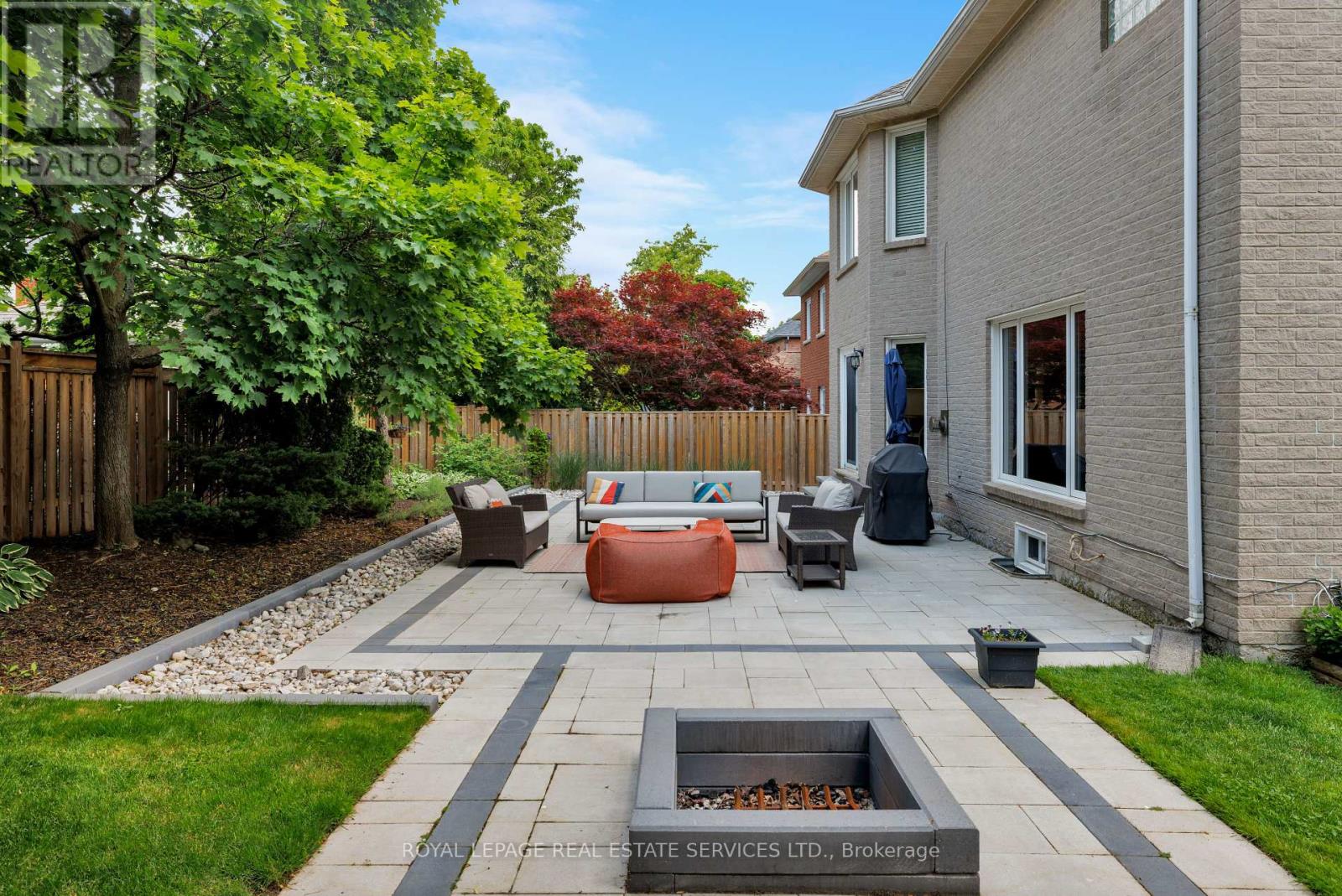 1061 Summit Ridge Drive, Oakville, Ontario  L6M 3K9 - Photo 46 - W12207120