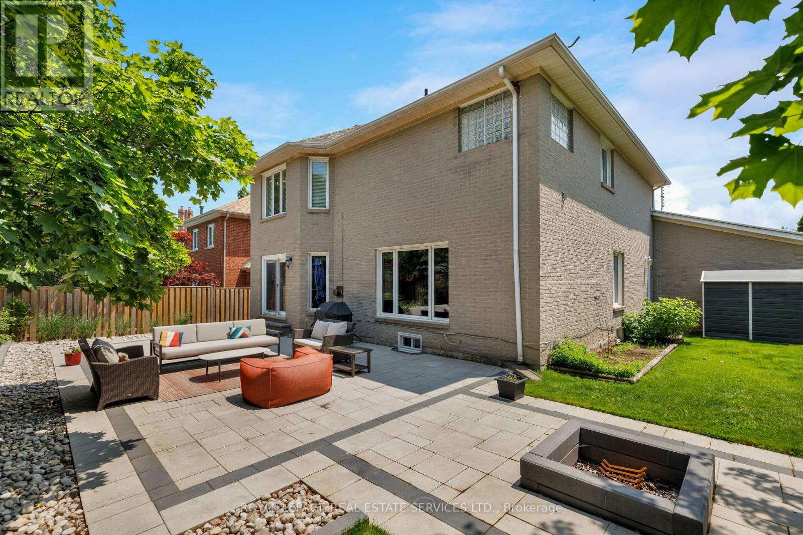 1061 Summit Ridge Drive, Oakville, Ontario  L6M 3K9 - Photo 47 - W12207120