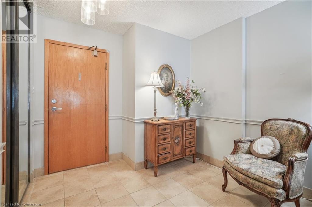 1237 North Shore Boulevard Unit# 603, Burlington, Ontario  L7S 1C7 - Photo 4 - 40740701