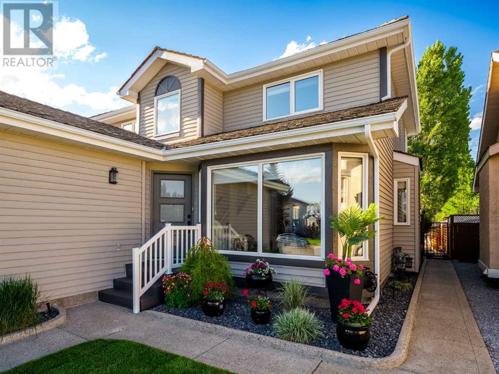 67 Douglas Woods Hill Se, Calgary, Alberta  T2Z 2G5 - Photo 3 - A2228093