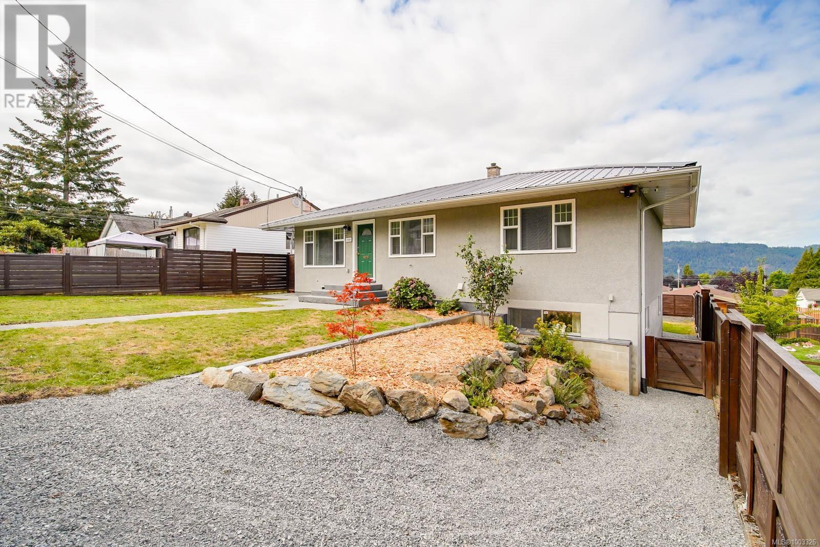 2588 11th Ave, Port Alberni, British Columbia