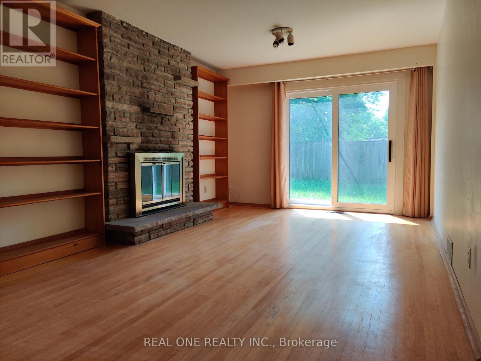 Back Unit - 93 Southdale Drive, Markham, Ontario  L3P 1K1 - Photo 4 - N12209732