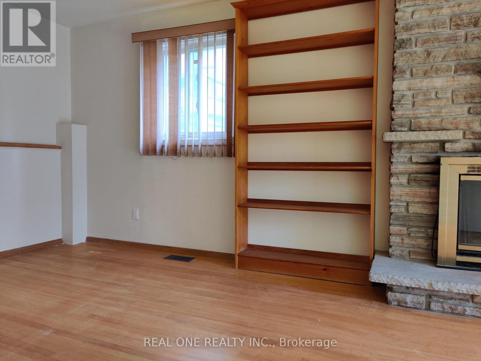Back Unit - 93 Southdale Drive, Markham, Ontario  L3P 1K1 - Photo 8 - N12209732