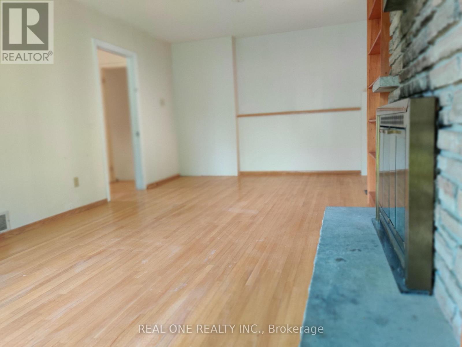 Back Unit - 93 Southdale Drive, Markham, Ontario  L3P 1K1 - Photo 9 - N12209732