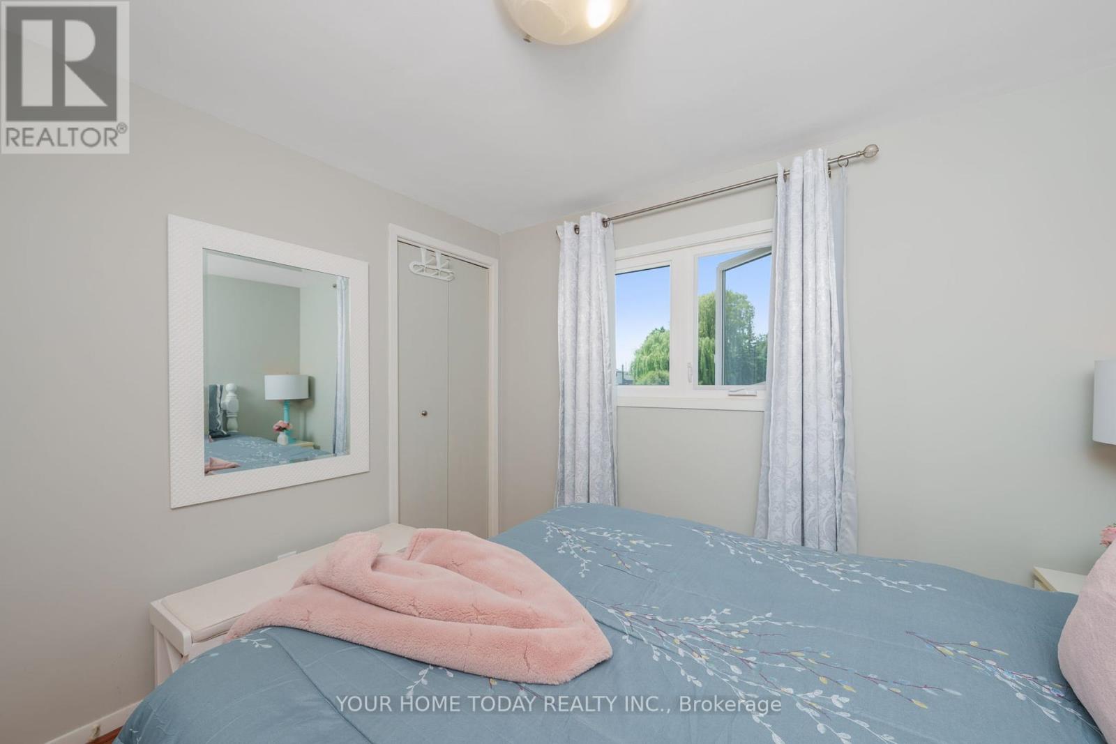 64 Greystone Crescent, Halton Hills, Ontario  L7G 1G9 - Photo 30 - W12216275