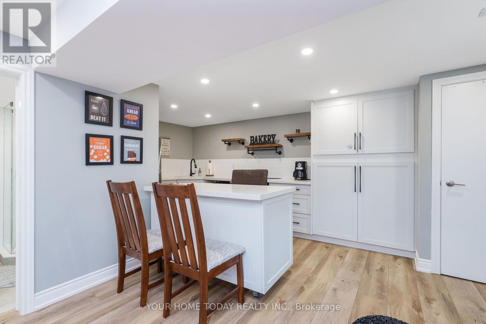 64 Greystone Crescent, Halton Hills, Ontario  L7G 1G9 - Photo 33 - W12216275