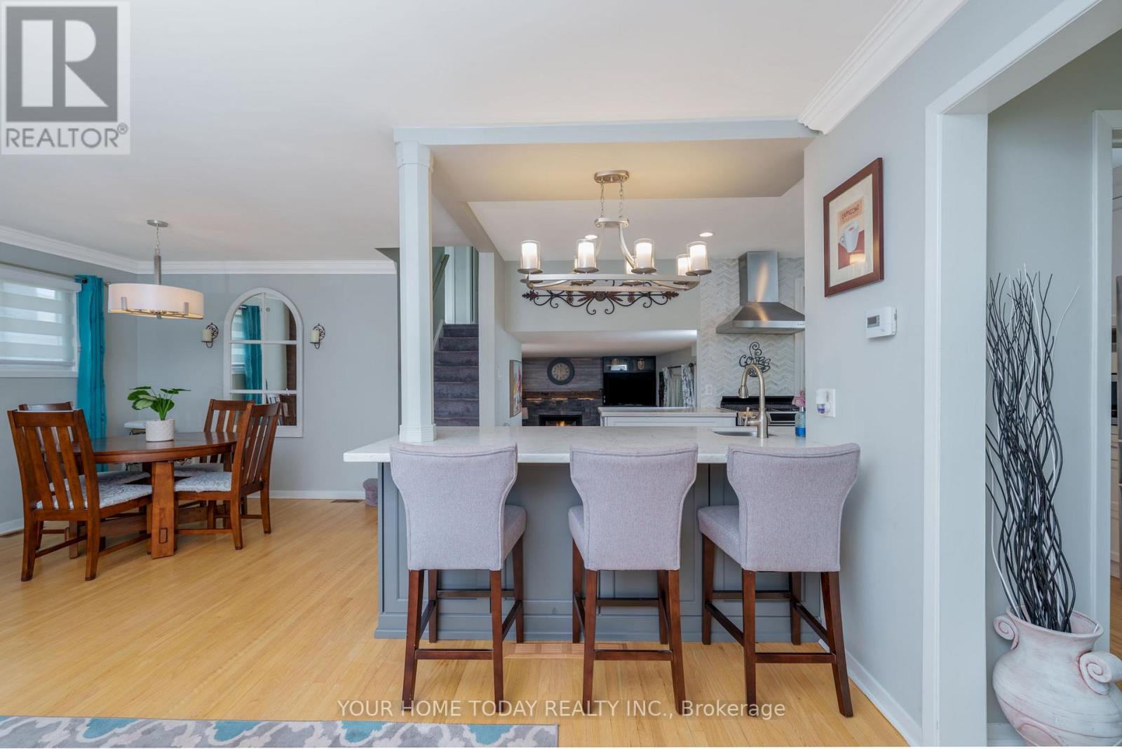 64 Greystone Crescent, Halton Hills, Ontario  L7G 1G9 - Photo 11 - W12216275