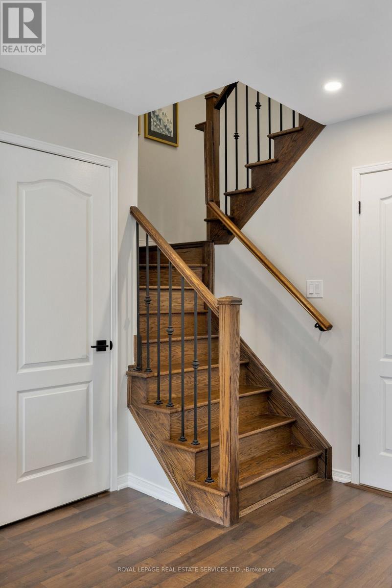 10 - 15 Hays Boulevard, Oakville, Ontario  L6H 0H8 - Photo 14 - W12206300