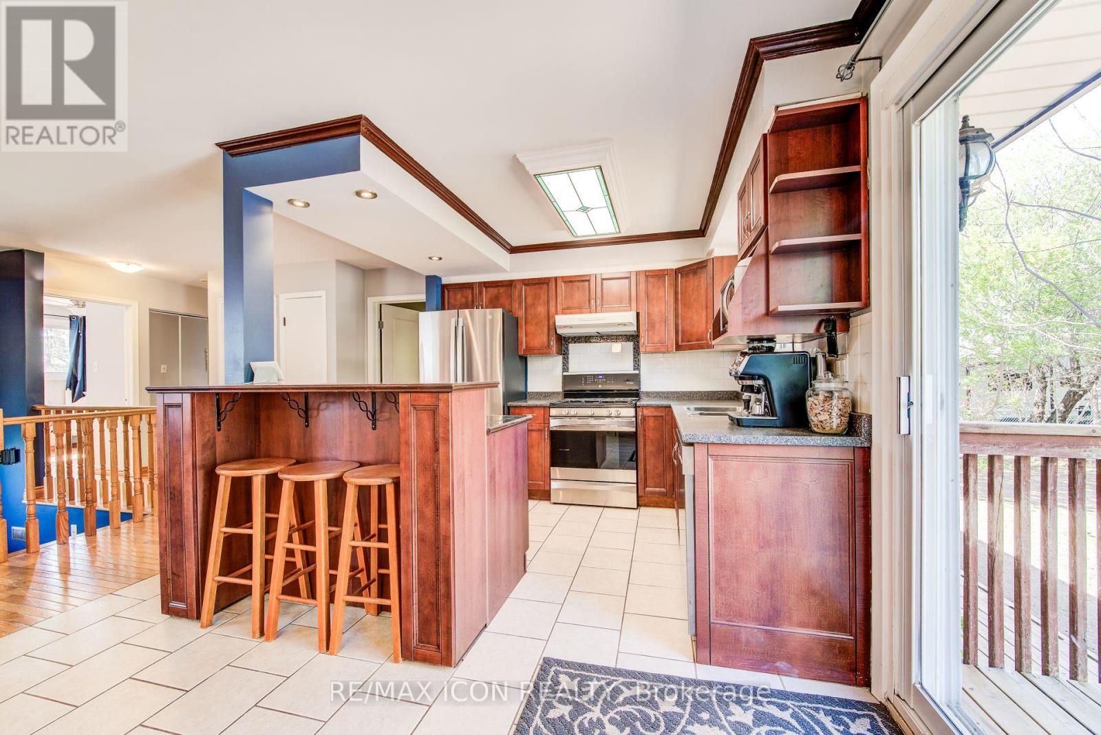 330 Daleview Place, Waterloo, Ontario  N2L 5M5 - Photo 18 - X12141623