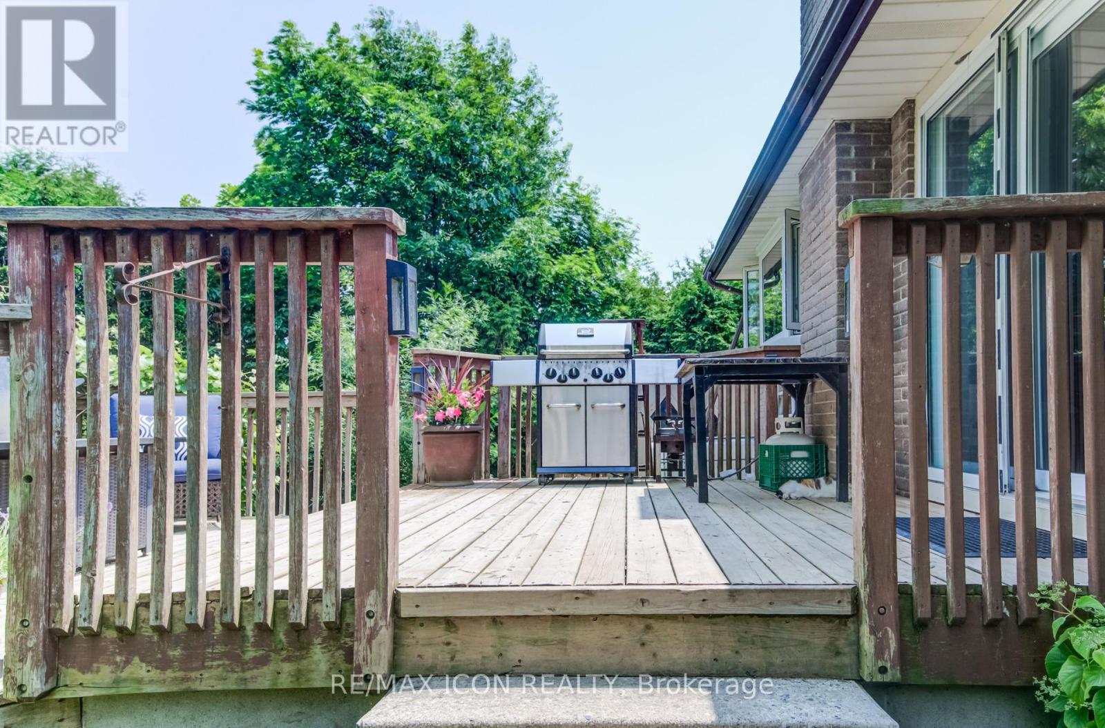 330 Daleview Place, Waterloo, Ontario  N2L 5M5 - Photo 45 - X12141623