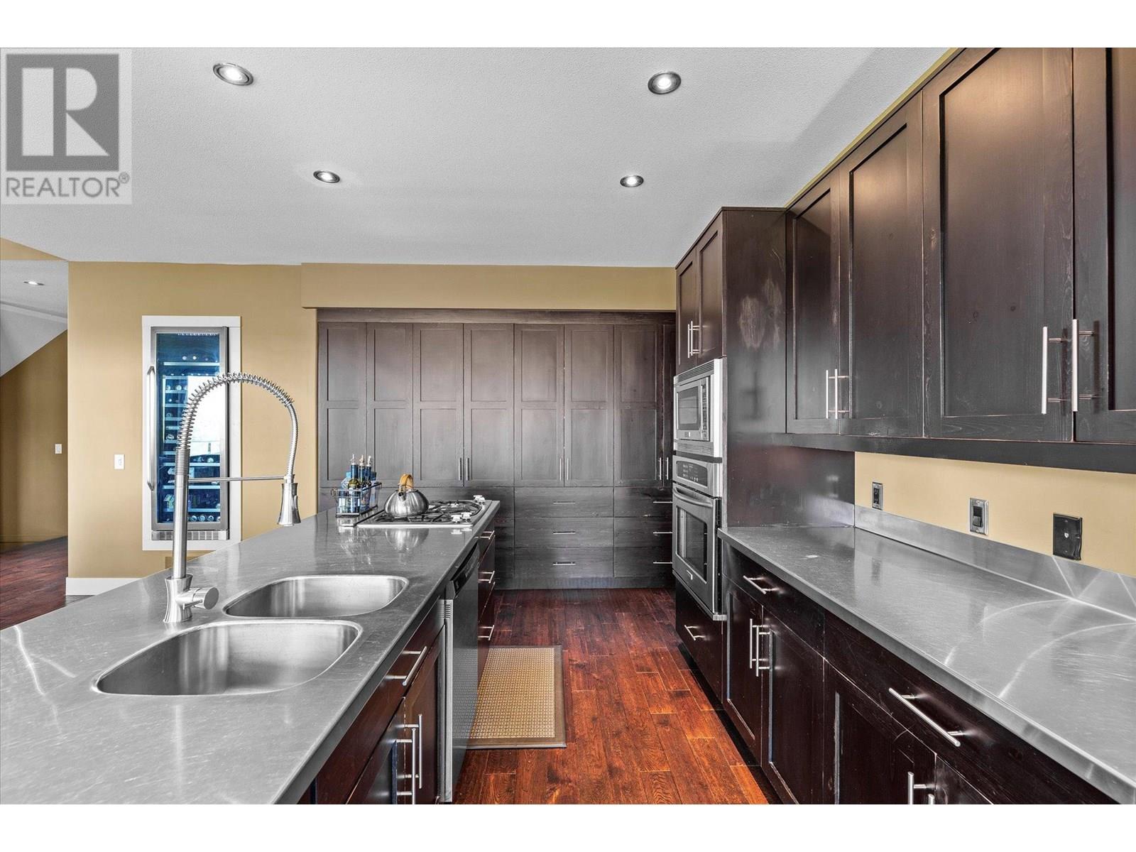 2210 Quail Run Drive, Kelowna, British Columbia  V1V 2S4 - Photo 8 - 10352015