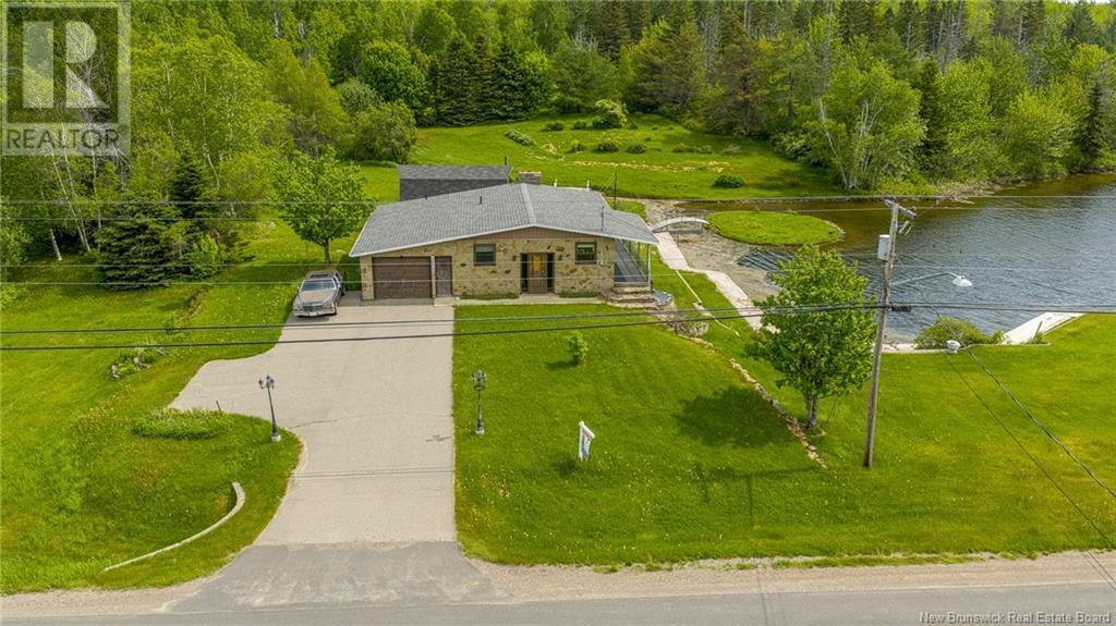 11700 Route 11, pokemouche, New Brunswick