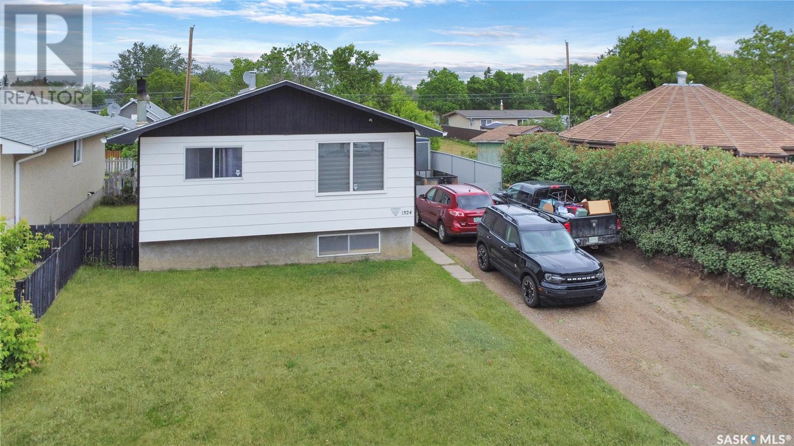 1324 18th STREET W, Prince Albert, Saskatchewan