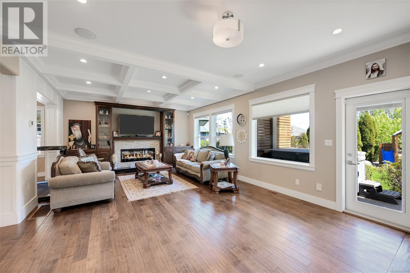 Property at 2344 Nicklaus Dr image 4
