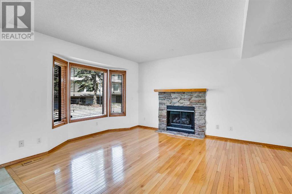 209 Patina Park Sw, Calgary, Alberta  T3H 3E3 - Photo 4 - A2229098