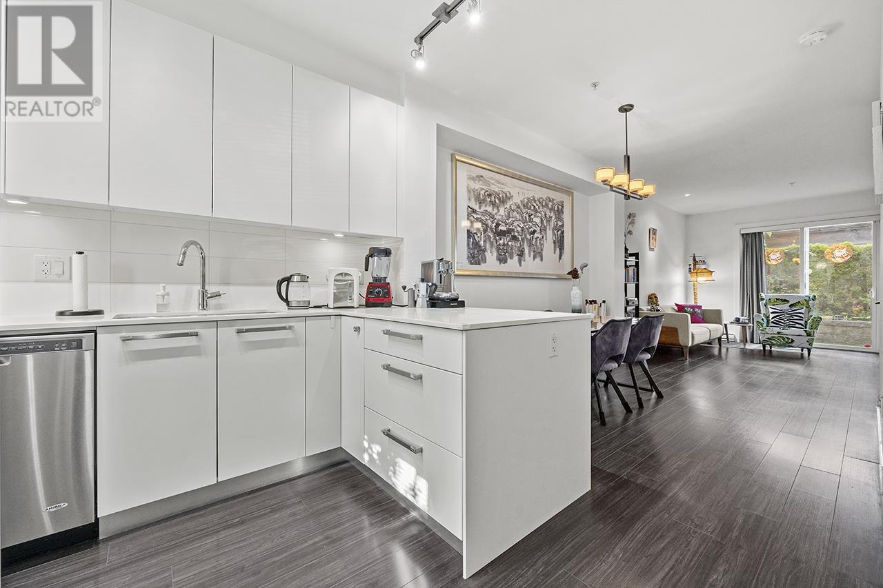 3 6868 Burlington Avenue, Burnaby, British Columbia  V5J 0G1 - Photo 3 - R3014835