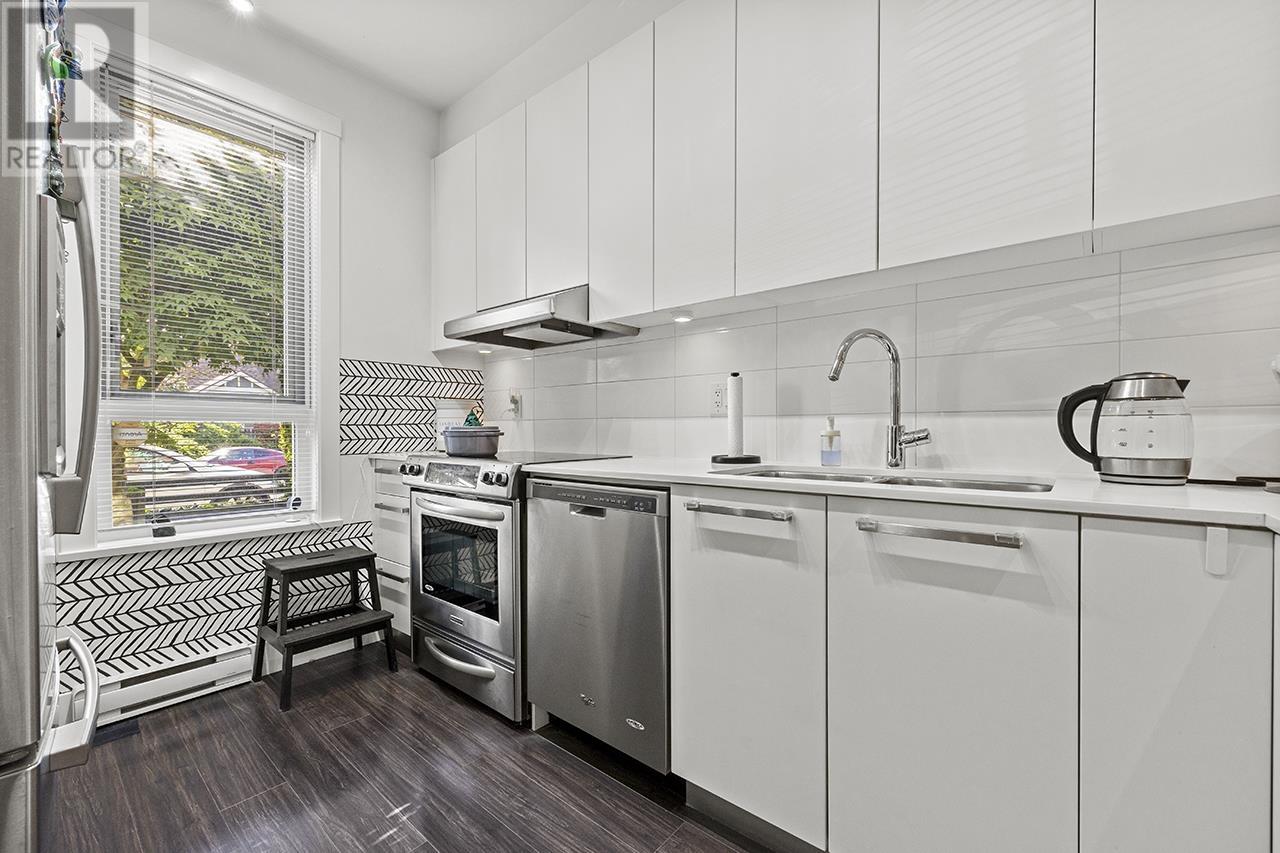 3 6868 Burlington Avenue, Burnaby, British Columbia  V5J 0G1 - Photo 4 - R3014835