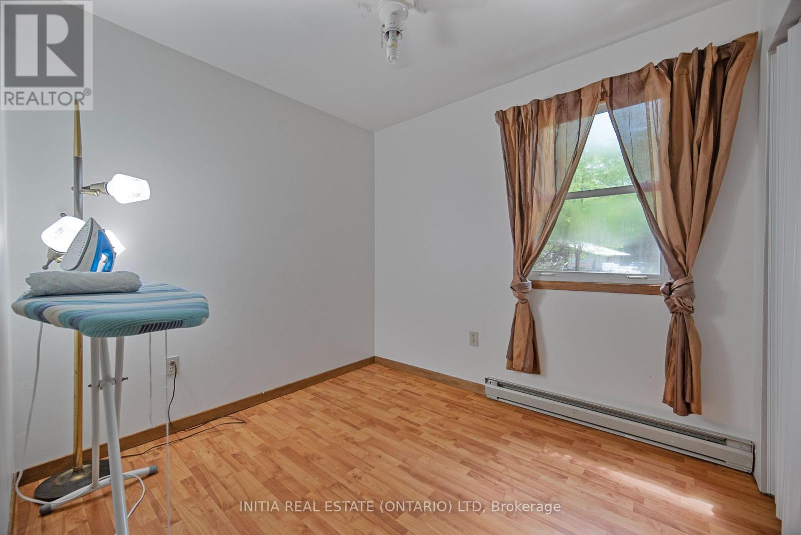 6078 Danbea Lane, Lambton Shores (Kettle Point), Ontario  N0N 1J1 - Photo 15 - X12216984