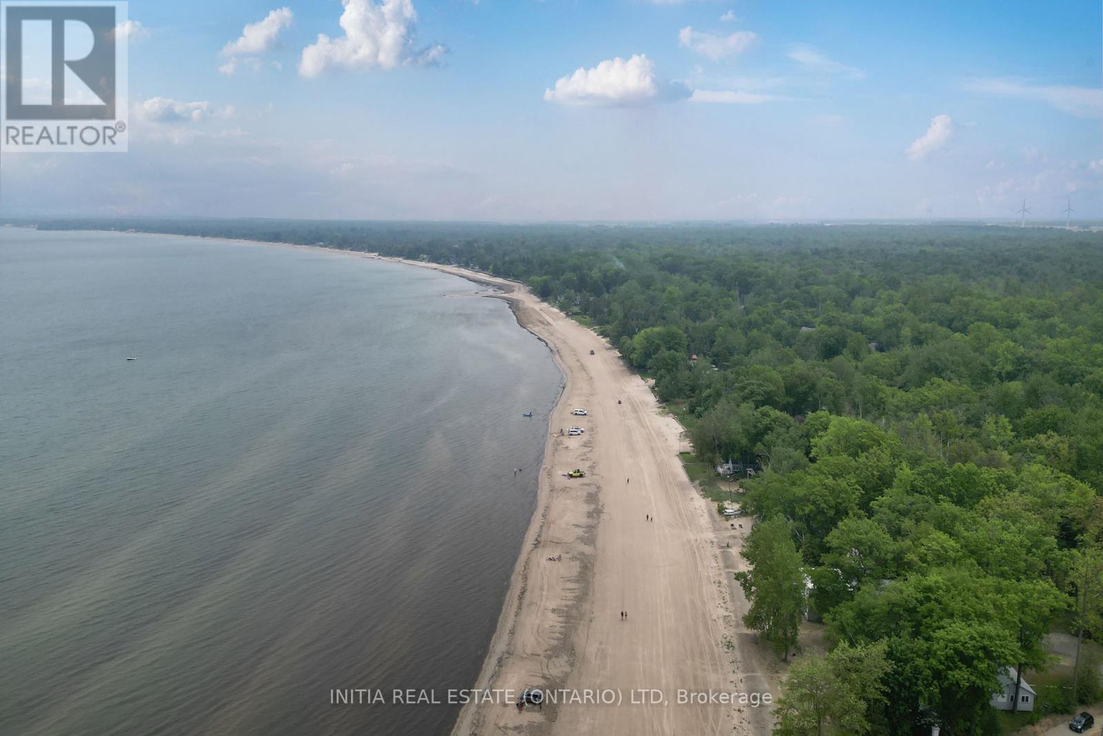 6078 Danbea Lane, Lambton Shores (Kettle Point), Ontario  N0N 1J1 - Photo 3 - X12216984