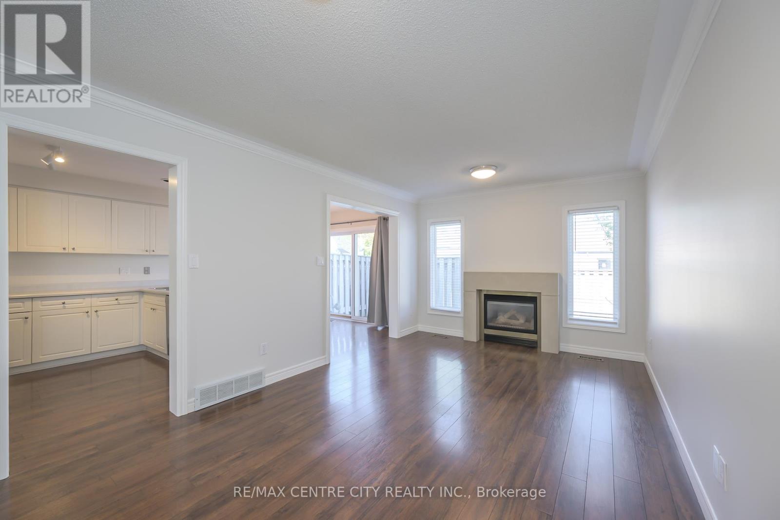 3 - 1015 Farnham Road, London South (South M), Ontario  N6K 1S3 - Photo 10 - X12217001