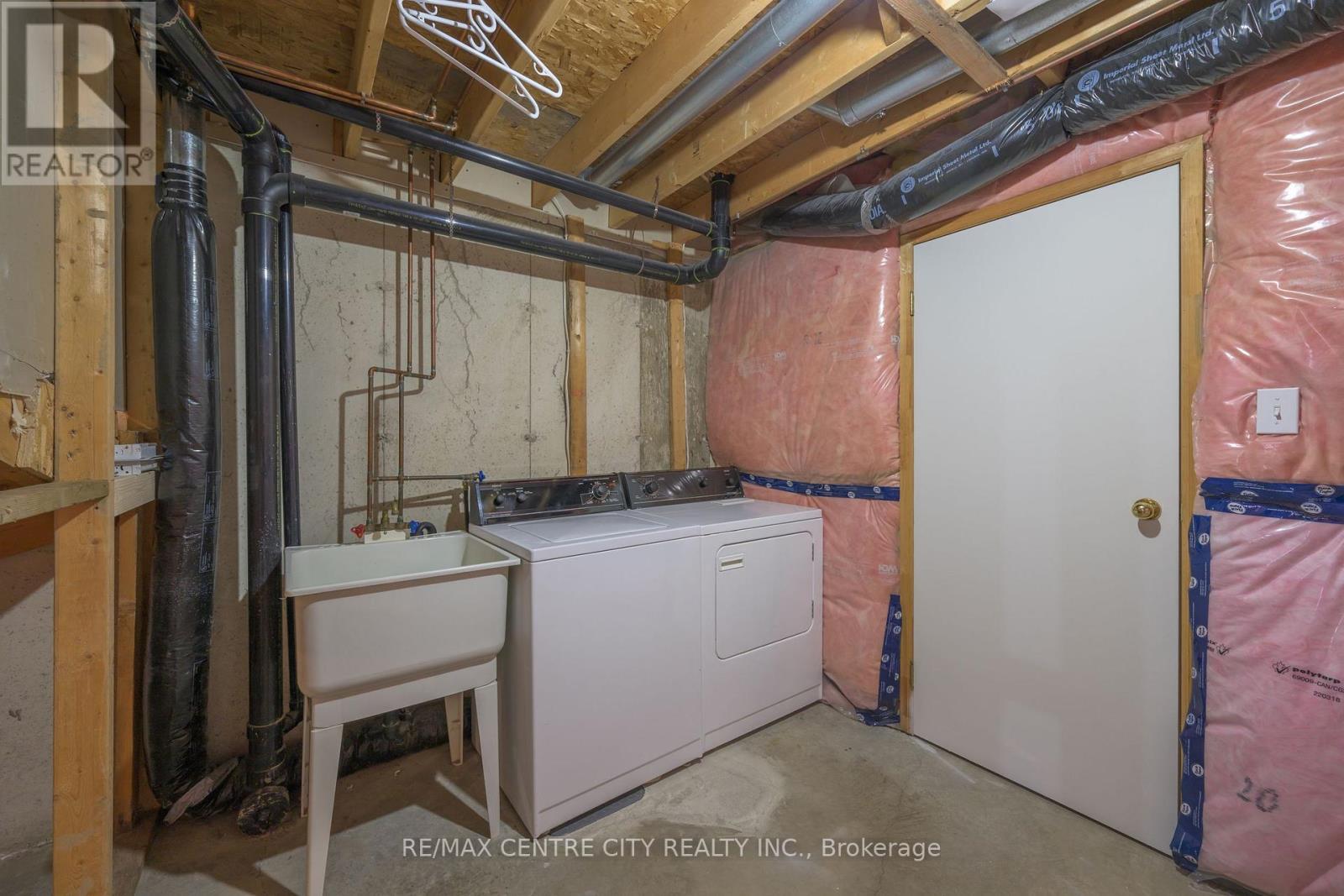 3 - 1015 Farnham Road, London South (South M), Ontario  N6K 1S3 - Photo 30 - X12217001