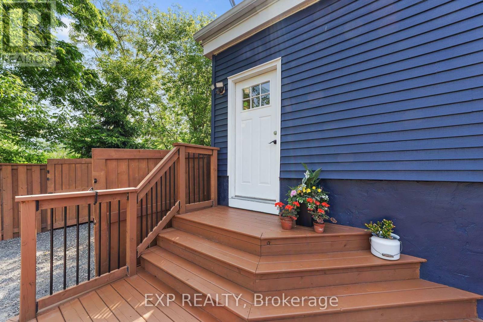 33202 Back Street, Dutton/dunwich (Iona), Ontario  N0L 1P0 - Photo 32 - X12217009