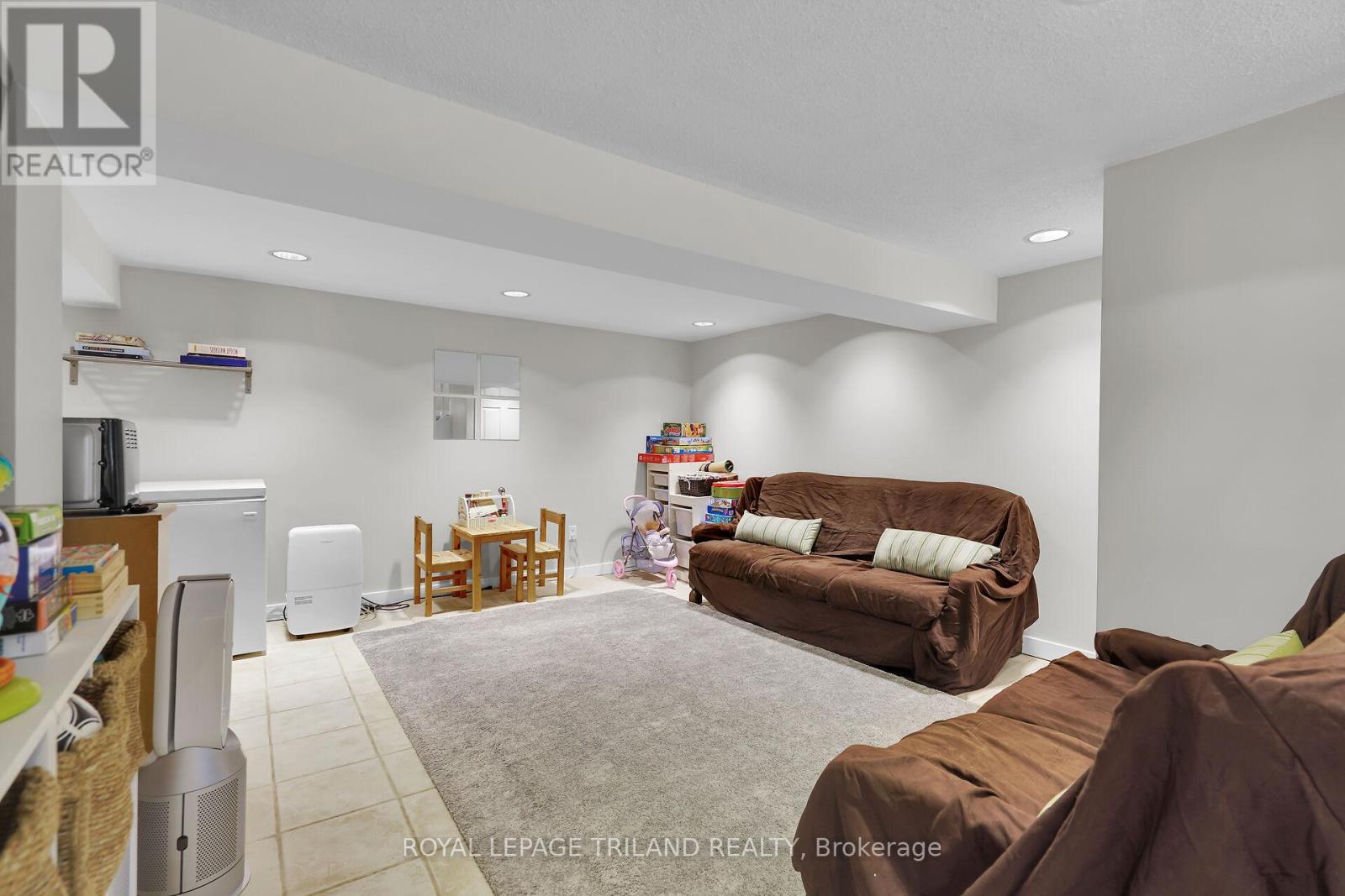579 Regent Street, London East (East B), Ontario  N5Y 4H7 - Photo 24 - X12217067