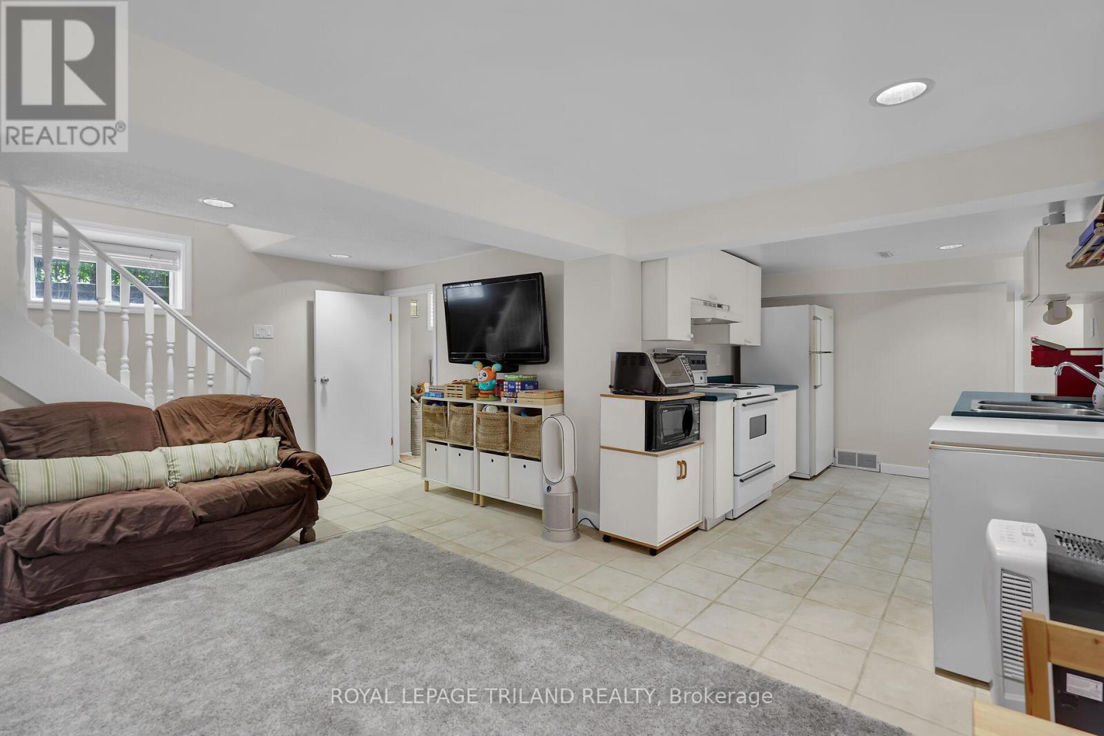 579 Regent Street, London East (East B), Ontario  N5Y 4H7 - Photo 26 - X12217067