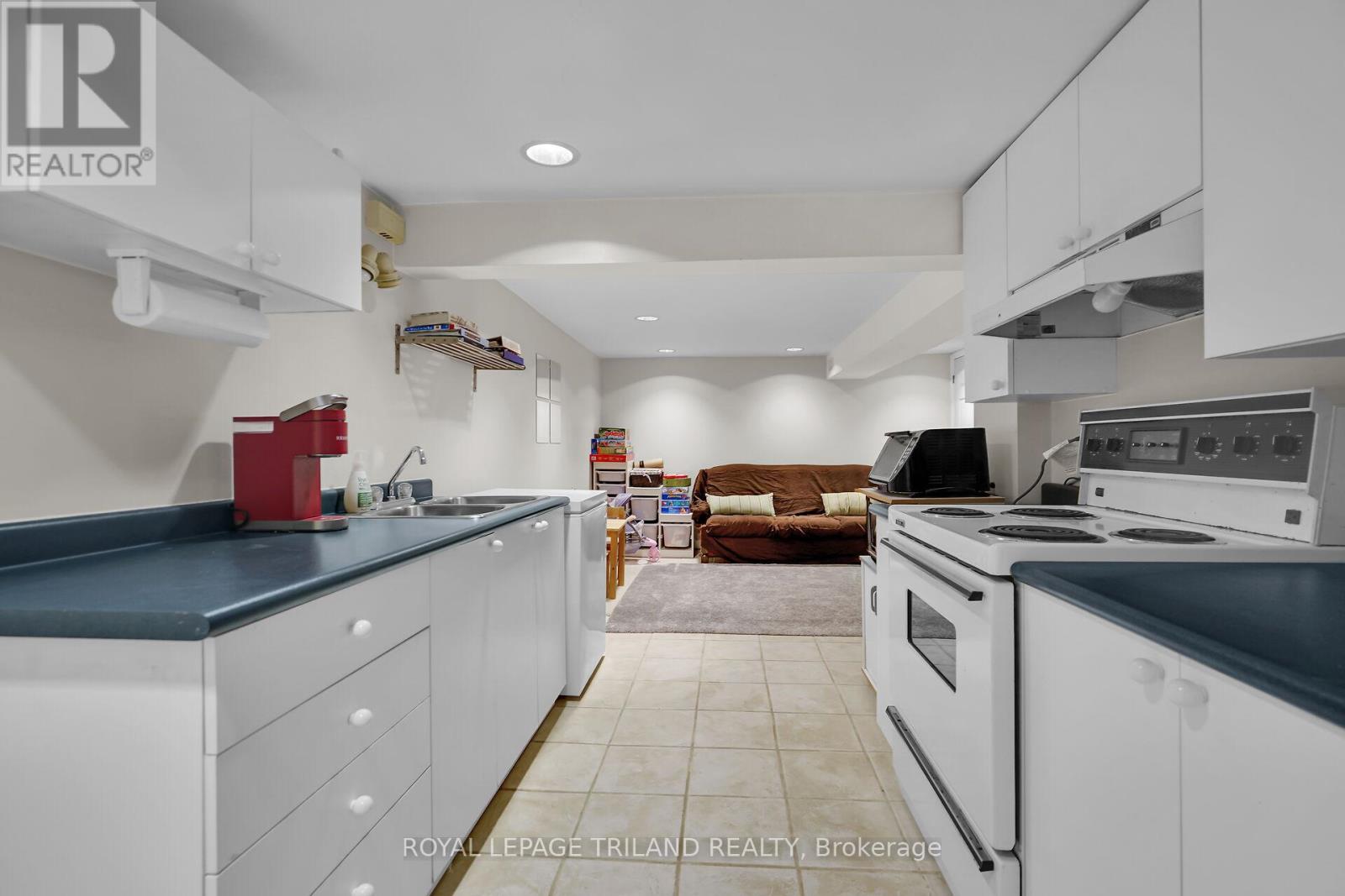 579 Regent Street, London East (East B), Ontario  N5Y 4H7 - Photo 29 - X12217067