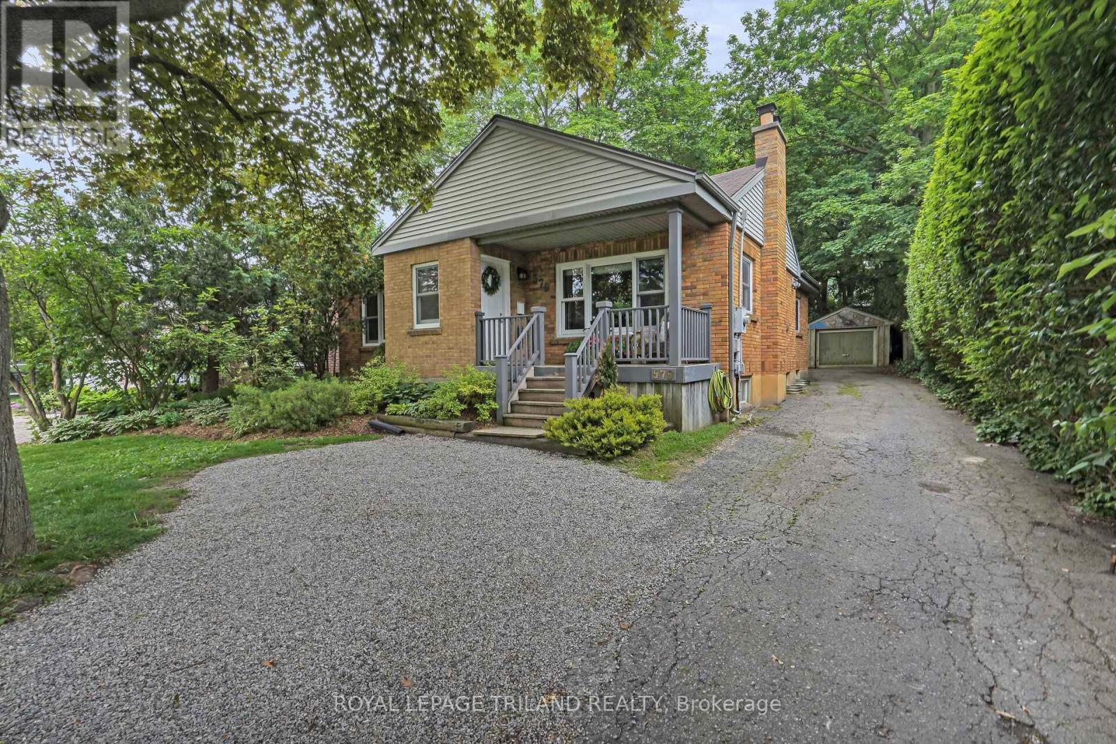 579 Regent Street, London East (East B), Ontario  N5Y 4H7 - Photo 3 - X12217067