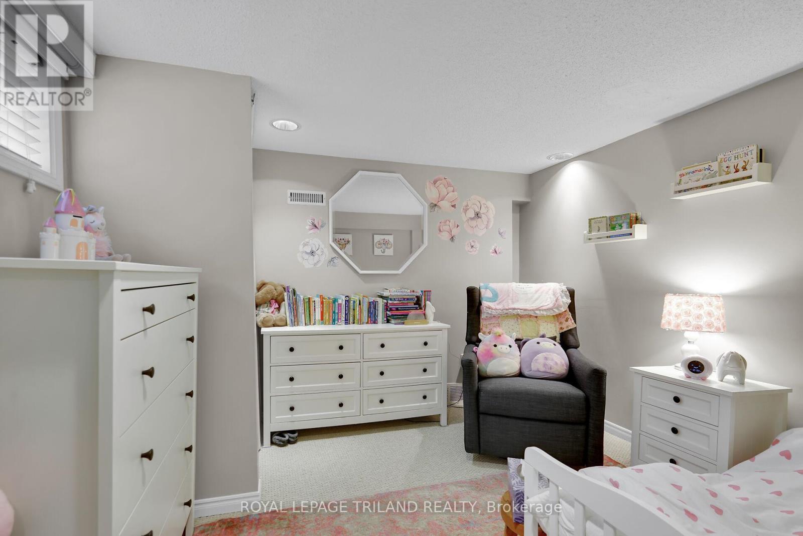579 Regent Street, London East (East B), Ontario  N5Y 4H7 - Photo 32 - X12217067
