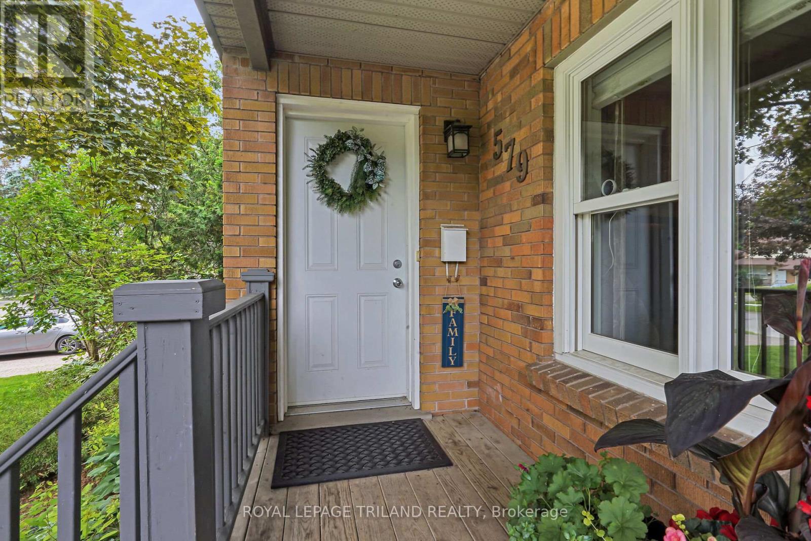 579 Regent Street, London East (East B), Ontario  N5Y 4H7 - Photo 5 - X12217067