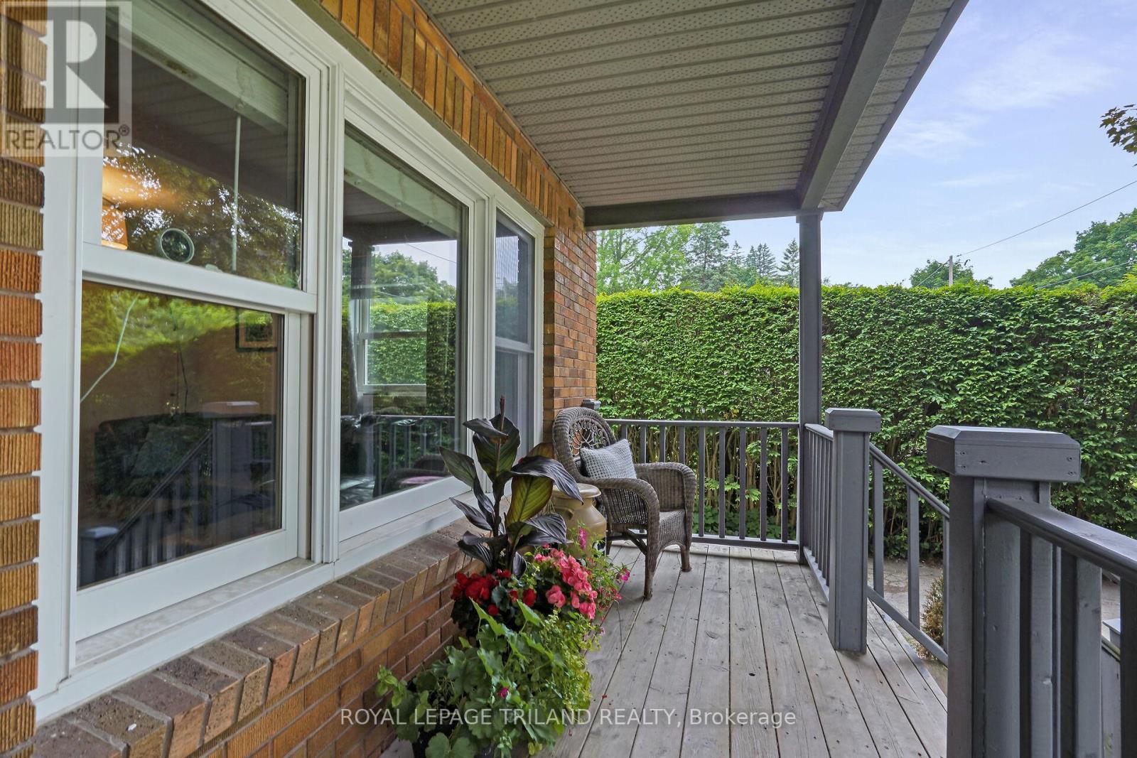 579 Regent Street, London East (East B), Ontario  N5Y 4H7 - Photo 6 - X12217067